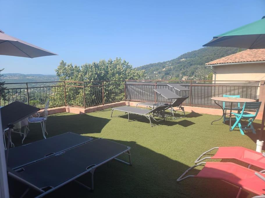 De 1 A 6 Avec Terrasse Solarium, Vue Panoramique Et Parking Gratuit Grasse Exterior foto